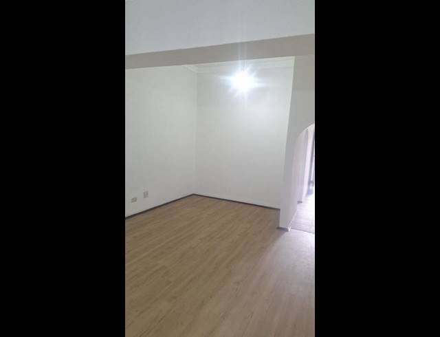 2 BEDROOM PROPERTY TO RENT IN FLORIDA